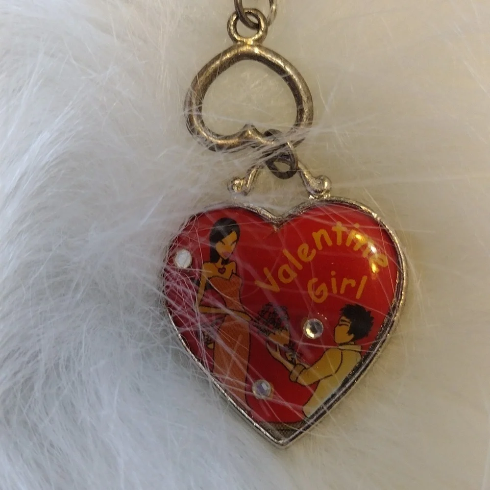 Vintage Valentine's Bracelet - Picture 4 of 9